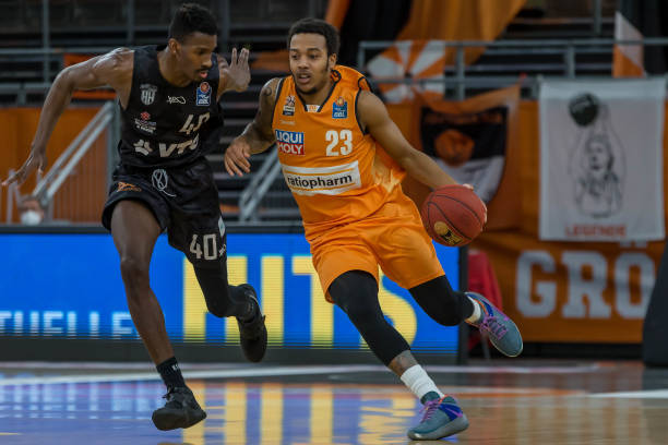 的选手担任 的选手担任