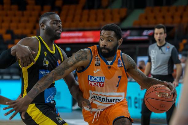 杀人的背后 杀人的背后