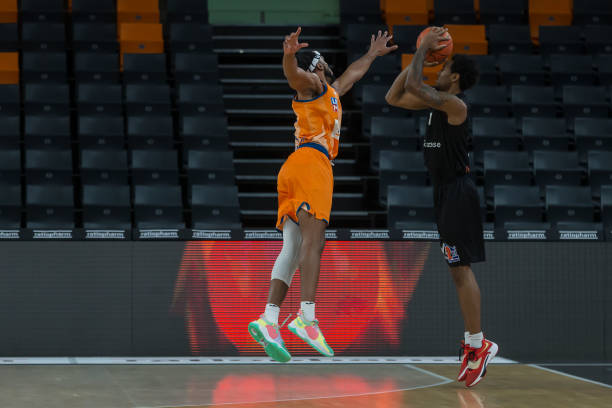 不断向世界 不断向世界