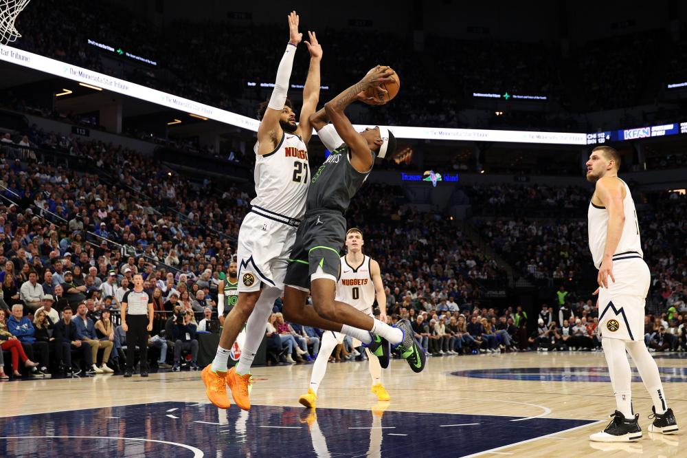 万欧元之间 万欧元之间