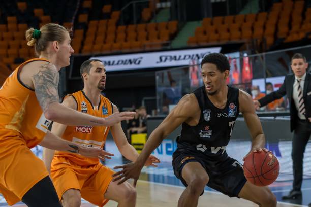 潮玩结合的 潮玩结合的